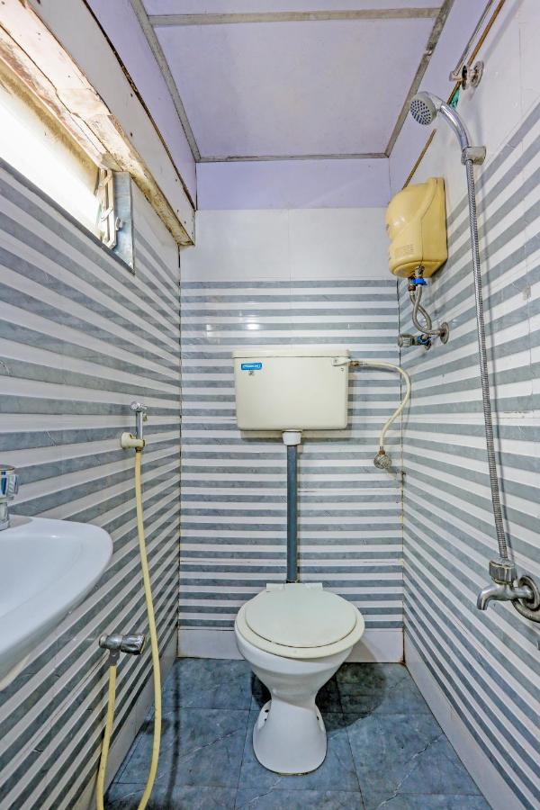 Terminus Hotel Bandra Mumbai Bagian luar foto