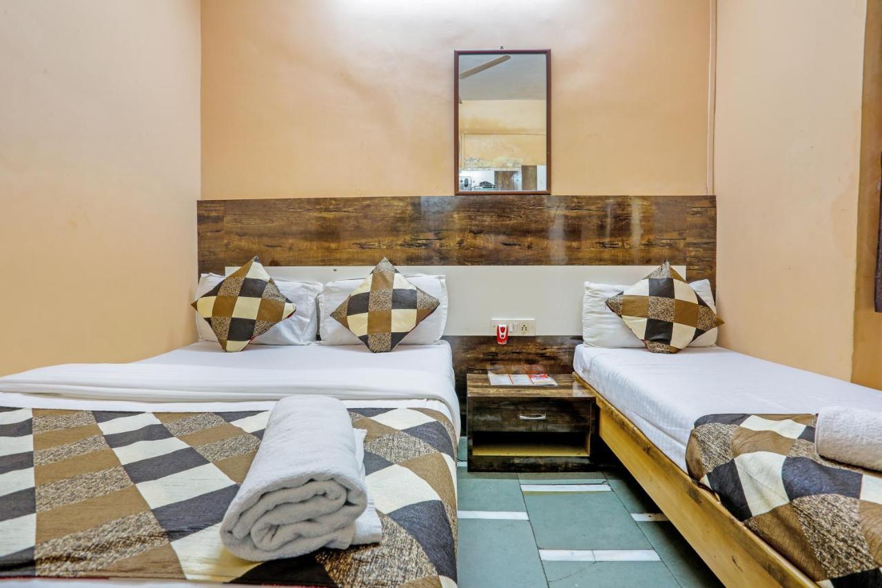 Terminus Hotel Bandra Mumbai Bagian luar foto